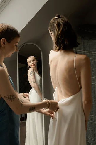 Maelys en pleine préparation pour son mariage