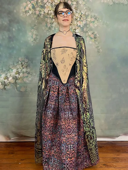 Un voile de mariée 4-en-1 : porté épaule